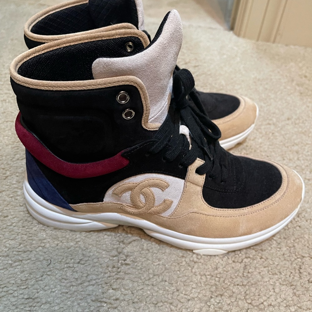 Chanel Suede Sneakers Size 40